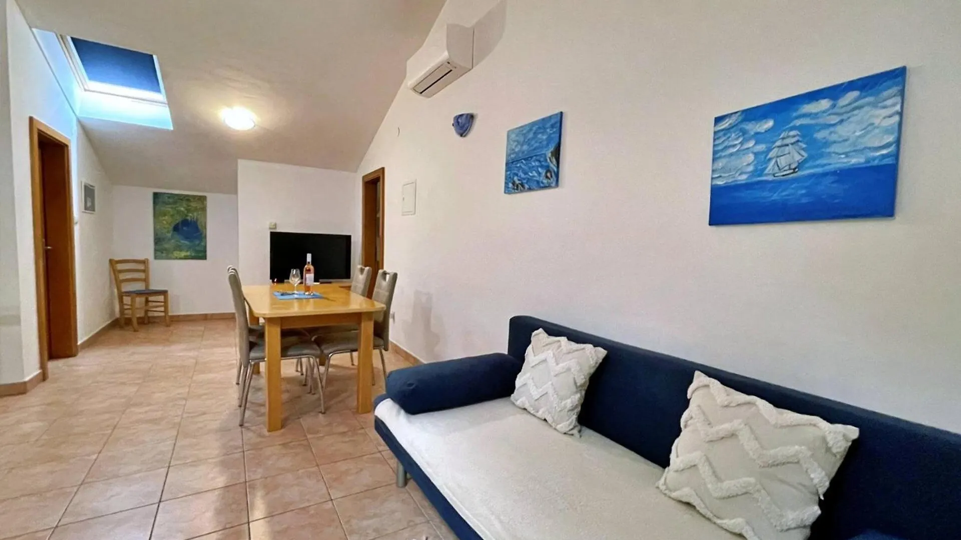 *** Guest house Apartments Neptun Silo  Croatia