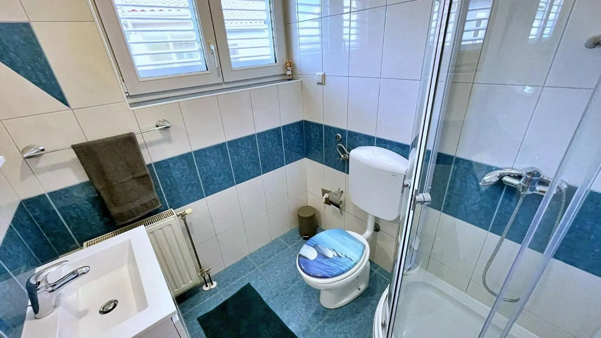 Apartments Neptun Silo  3*, Silo (Krk) Croatia