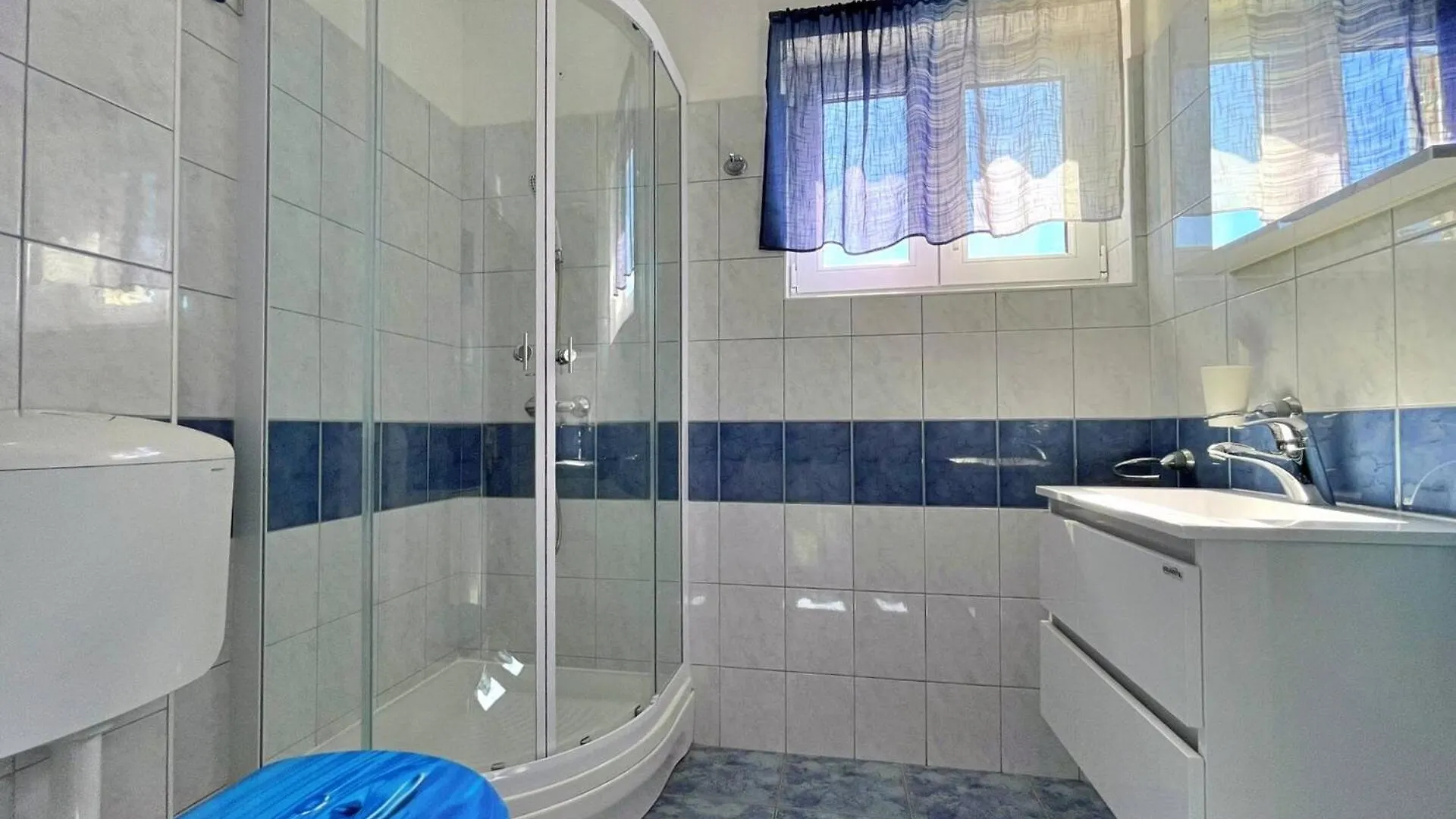 Apartments Neptun Silo  Guest house Silo (Krk)