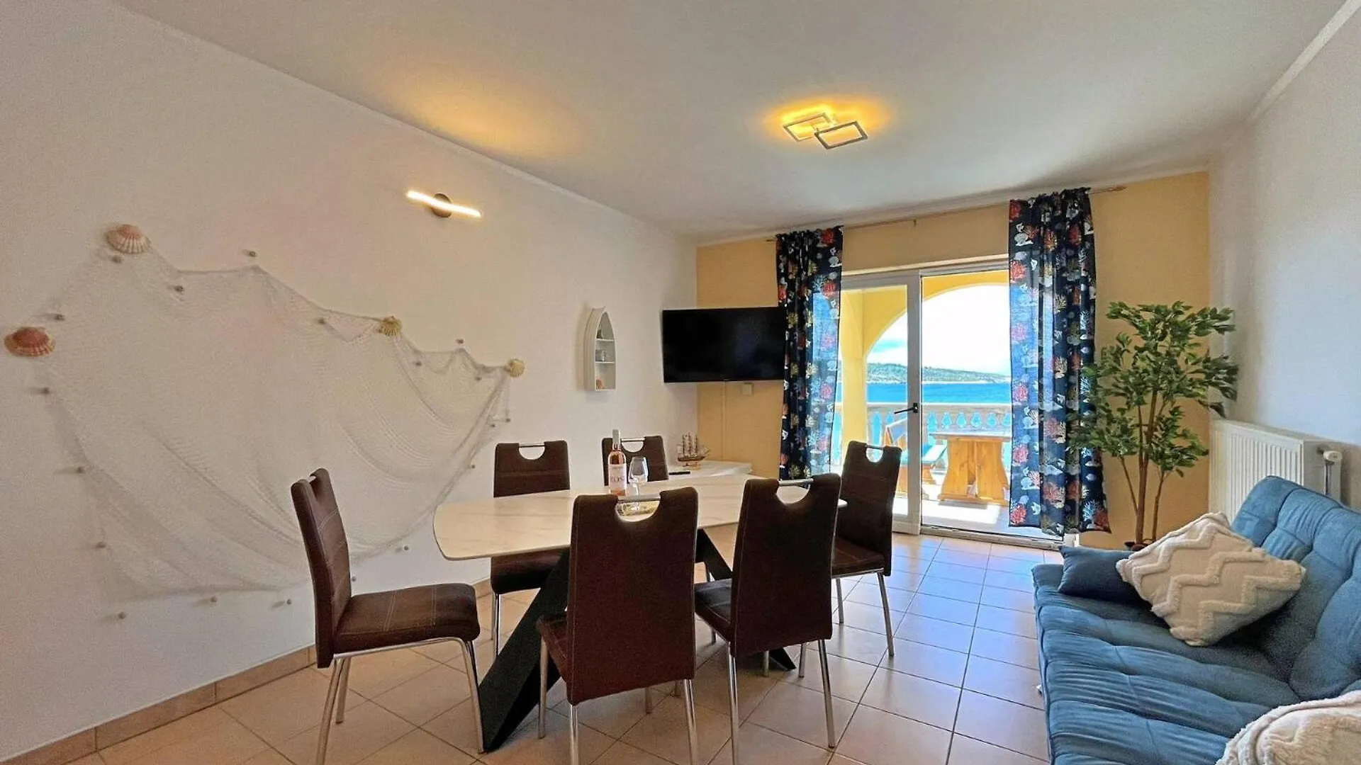 Apartments Neptun Silo  Guest house