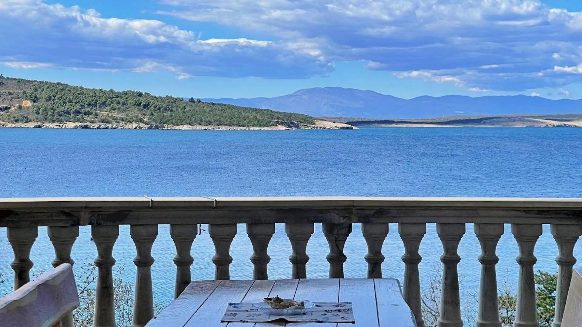 Apartments Neptun Silo  3*, Silo (Krk) Croatia