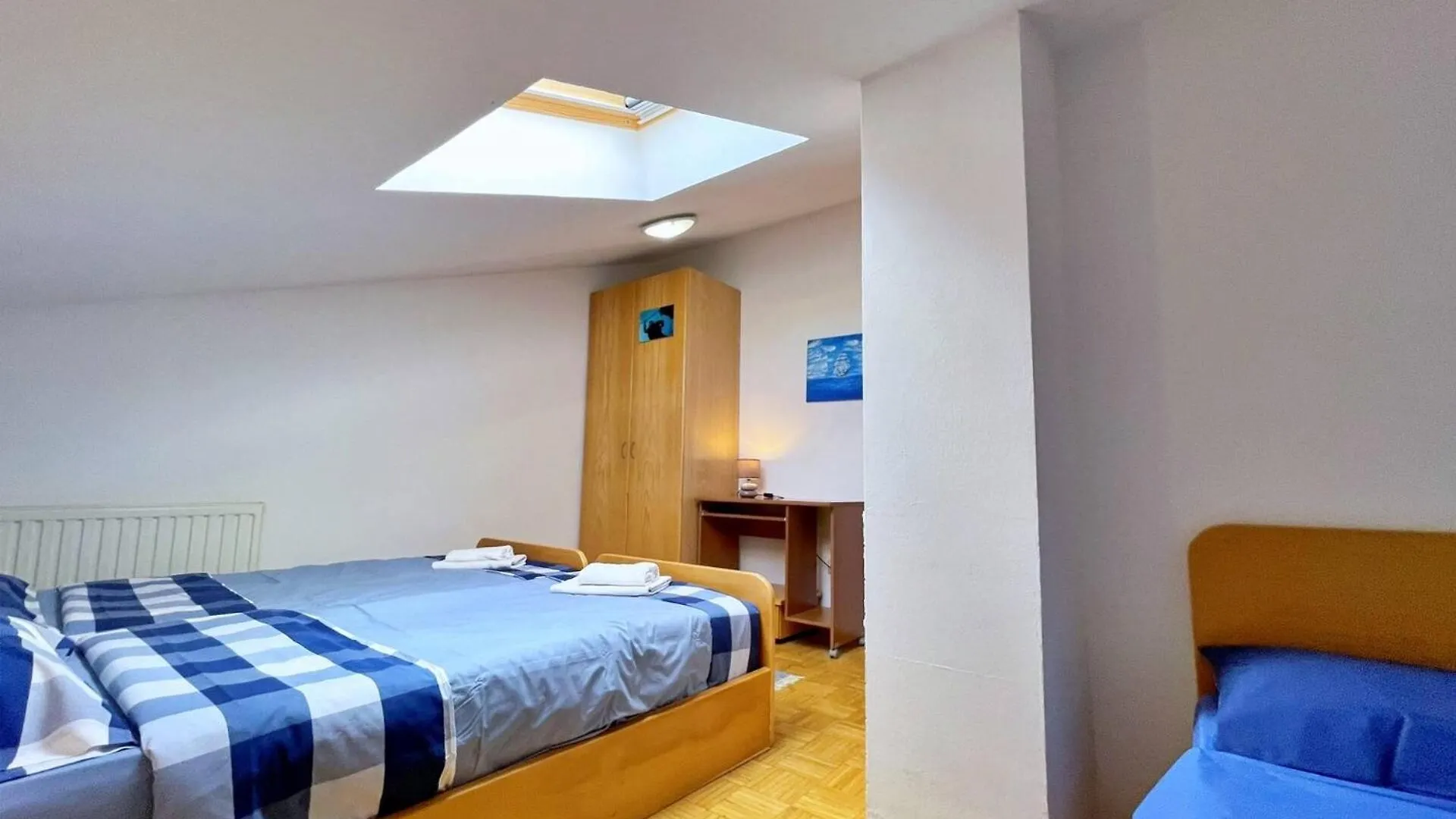 ゲストハウス Apartments Neptun シロ