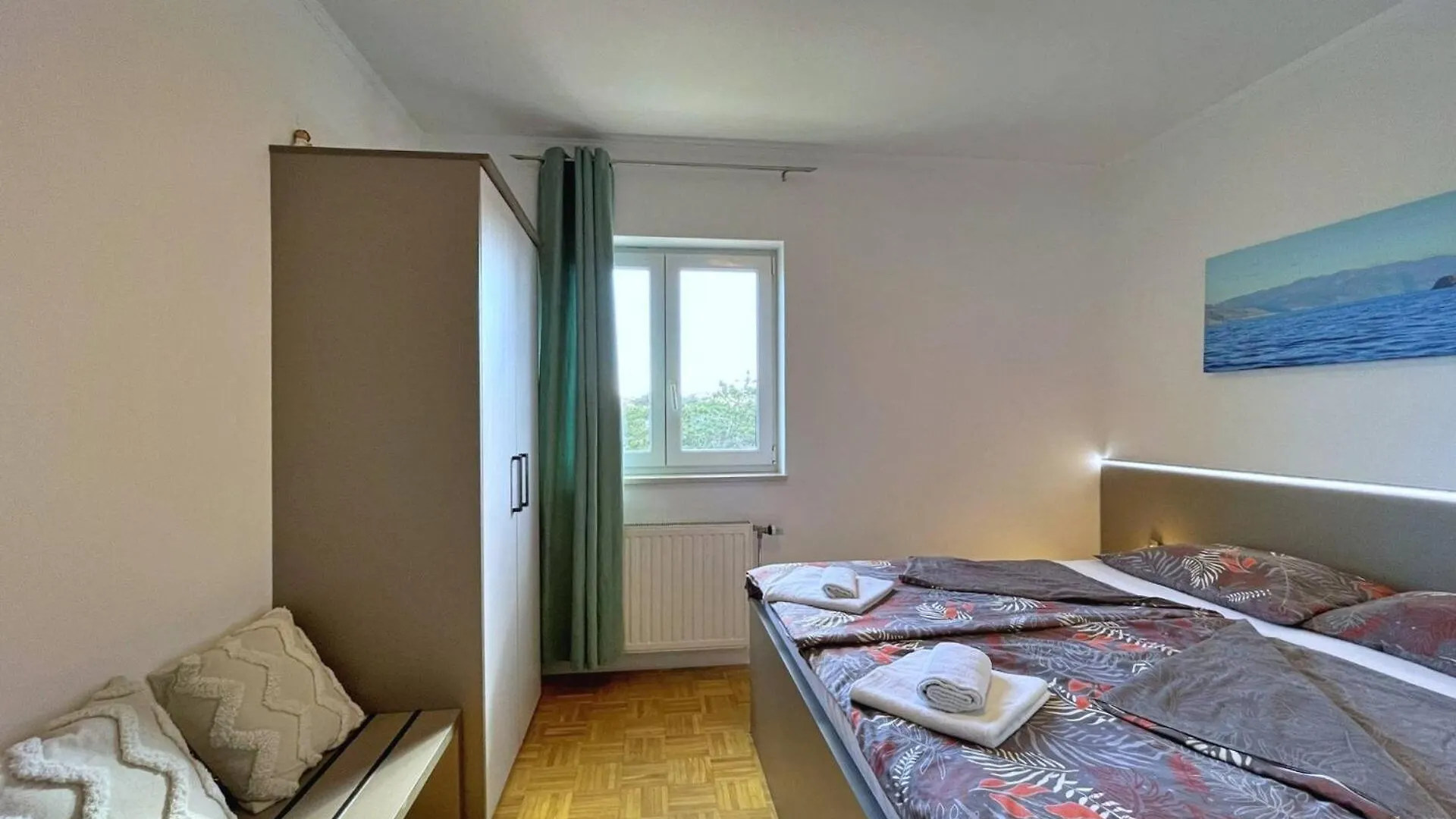 Apartments Neptun シロ